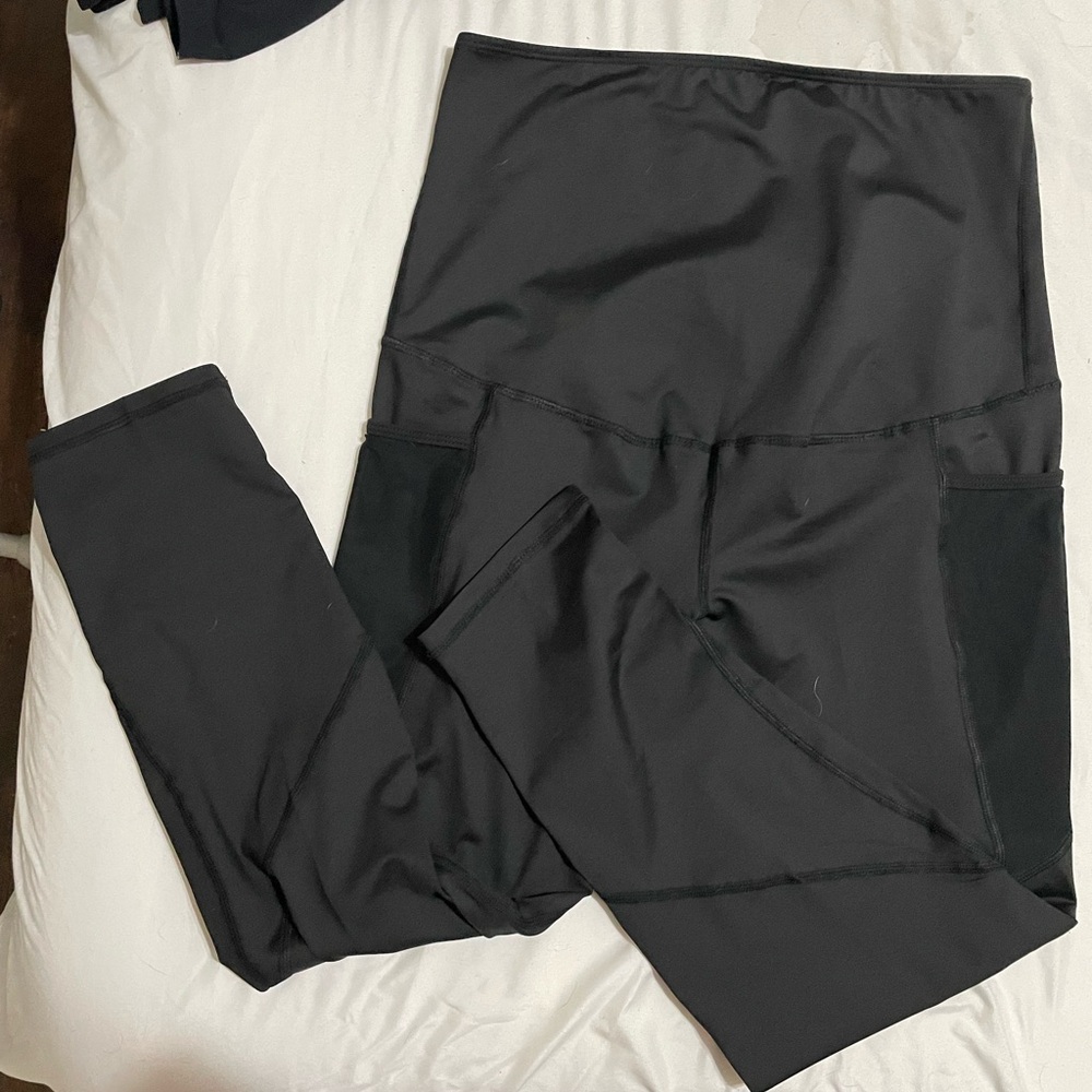MATERNITY BUNDLE 2 Athletic Maternity Black Leggings Size Large L - Picture 3 of 6